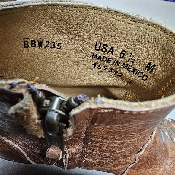 Shyanne Millie Floral Embroidered Booties Round Toe size 6.5 - Picture 6 of 12